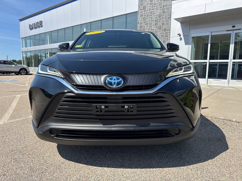 Used 2023 Toyota Venza LE AWD/4WD image 5