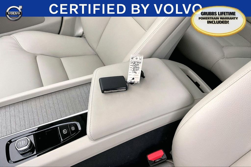 Used 2025 Volvo XC60 T8 Plus w/ Protection Package Premier image 14