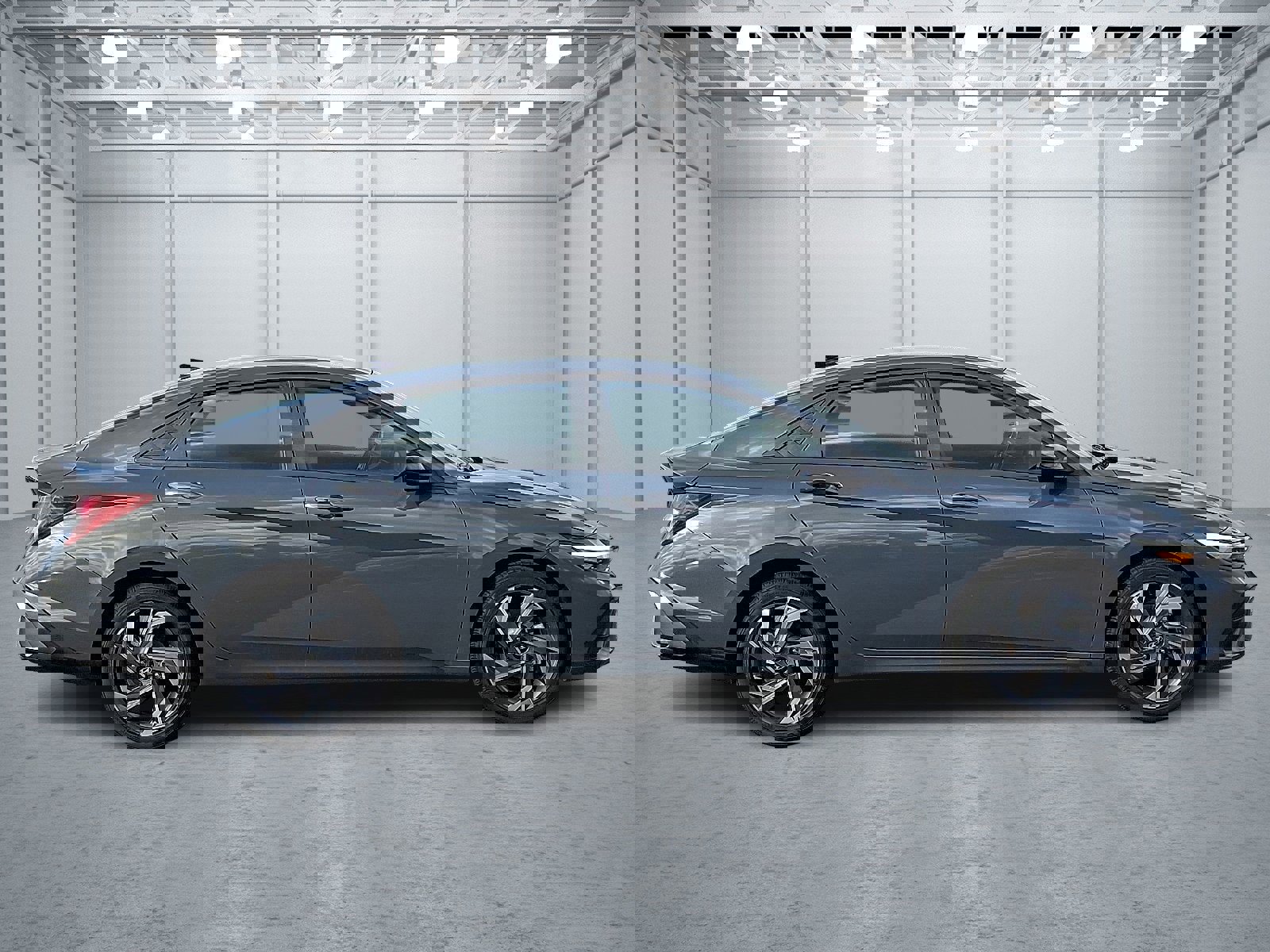 Certified 2025 Hyundai Elantra Sport image 7