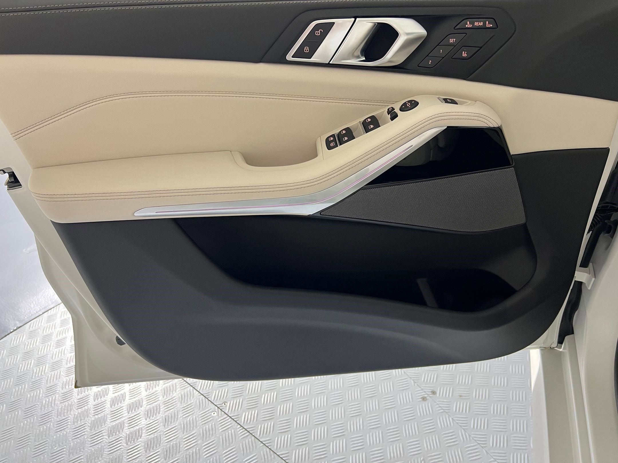 New 2026 BMW X7 xDrive40i image 23