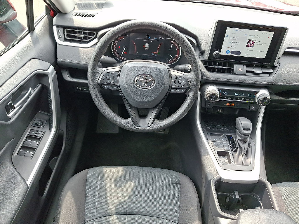Certified 2025 Toyota RAV4 XLE AWD/4WD image 27