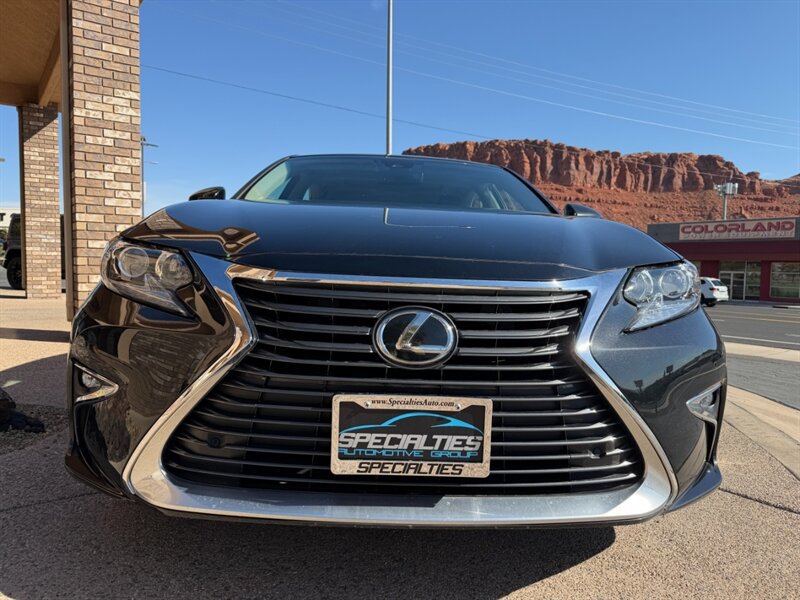 Used 2017 Lexus ES 350 w/ Navigation System Package FWD image 25