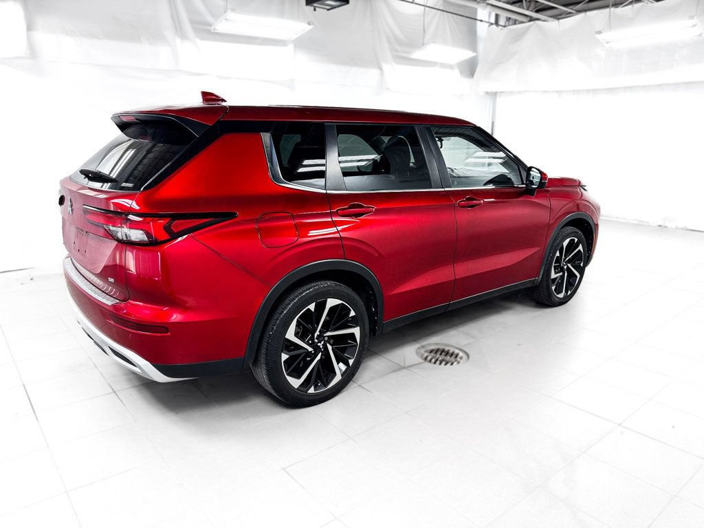 Used 2022 Mitsubishi Outlander 4WD SE image 7