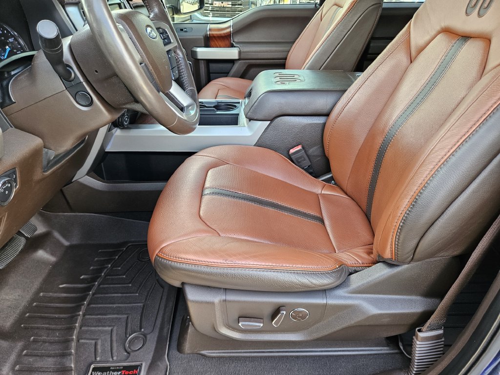 Used 2020 Ford F250 King Ranch w/ King Ranch Ultimate Package AWD/4WD image 11