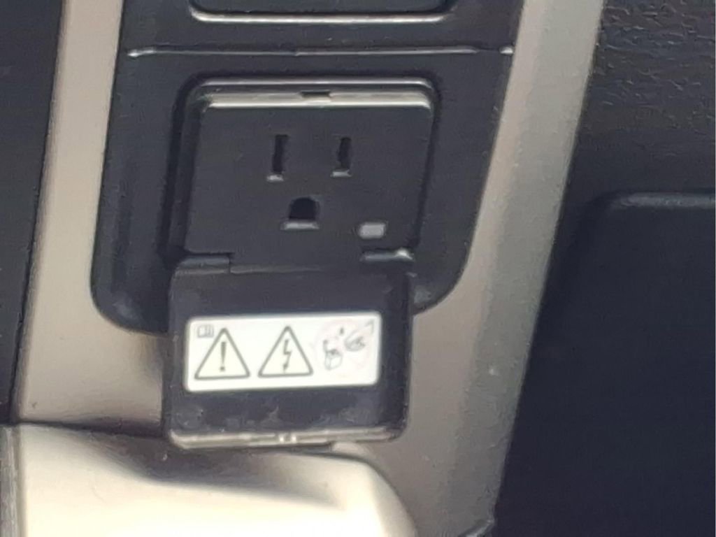 Used 2019 RAM 1500 Classic Warlock image 17