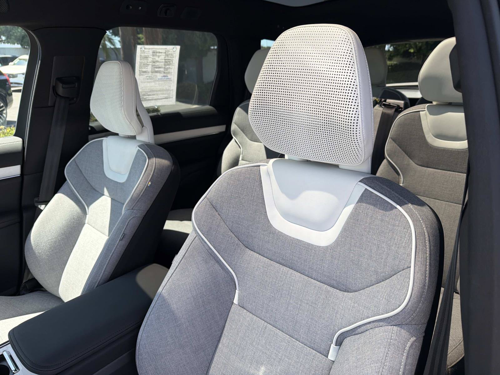 Certified 2025 Volvo EX90 Ultra AWD/4WD image 20