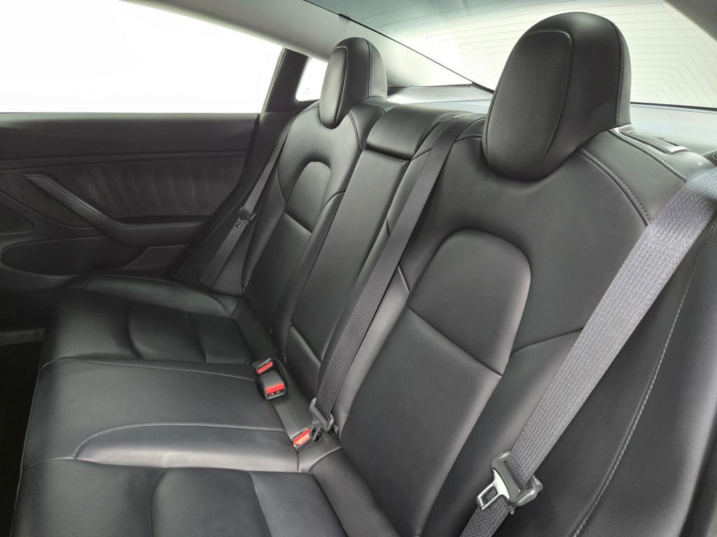 Used 2020 Tesla Model 3 Performance image 27