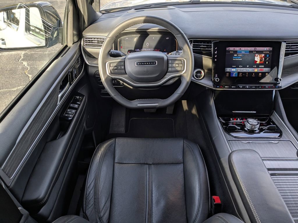 Used 2024 Jeep Wagoneer Series III image 17