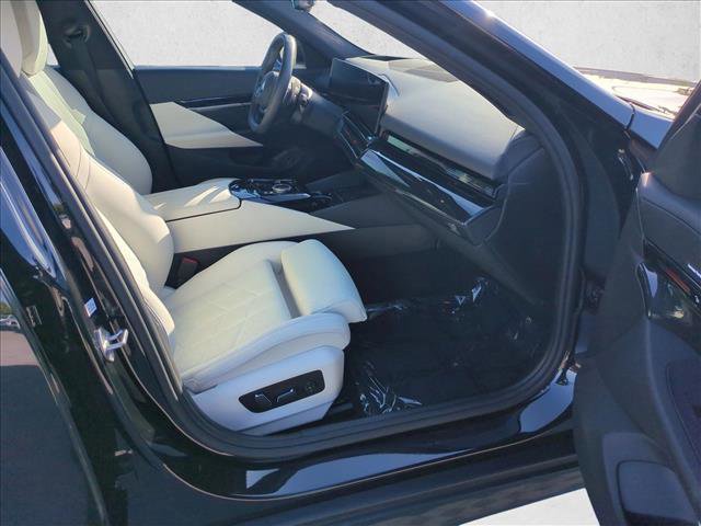 Certified 2024 BMW 530i w/ Premium Package RWD image 22