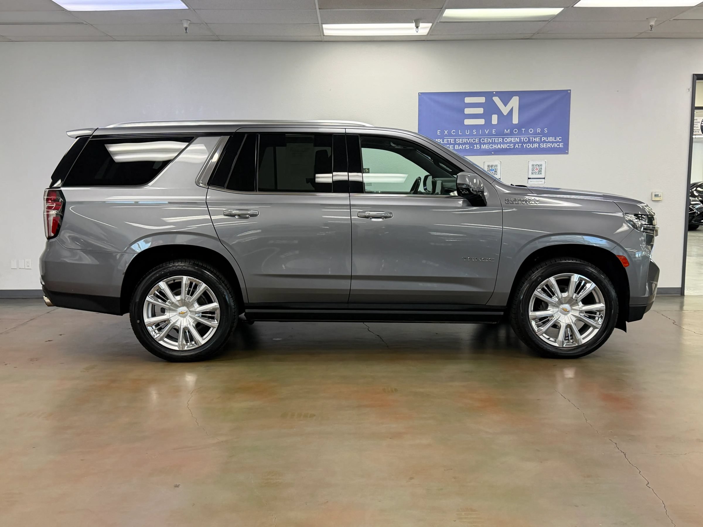 Used 2021 Chevrolet Tahoe High Country AWD/4WD image 5
