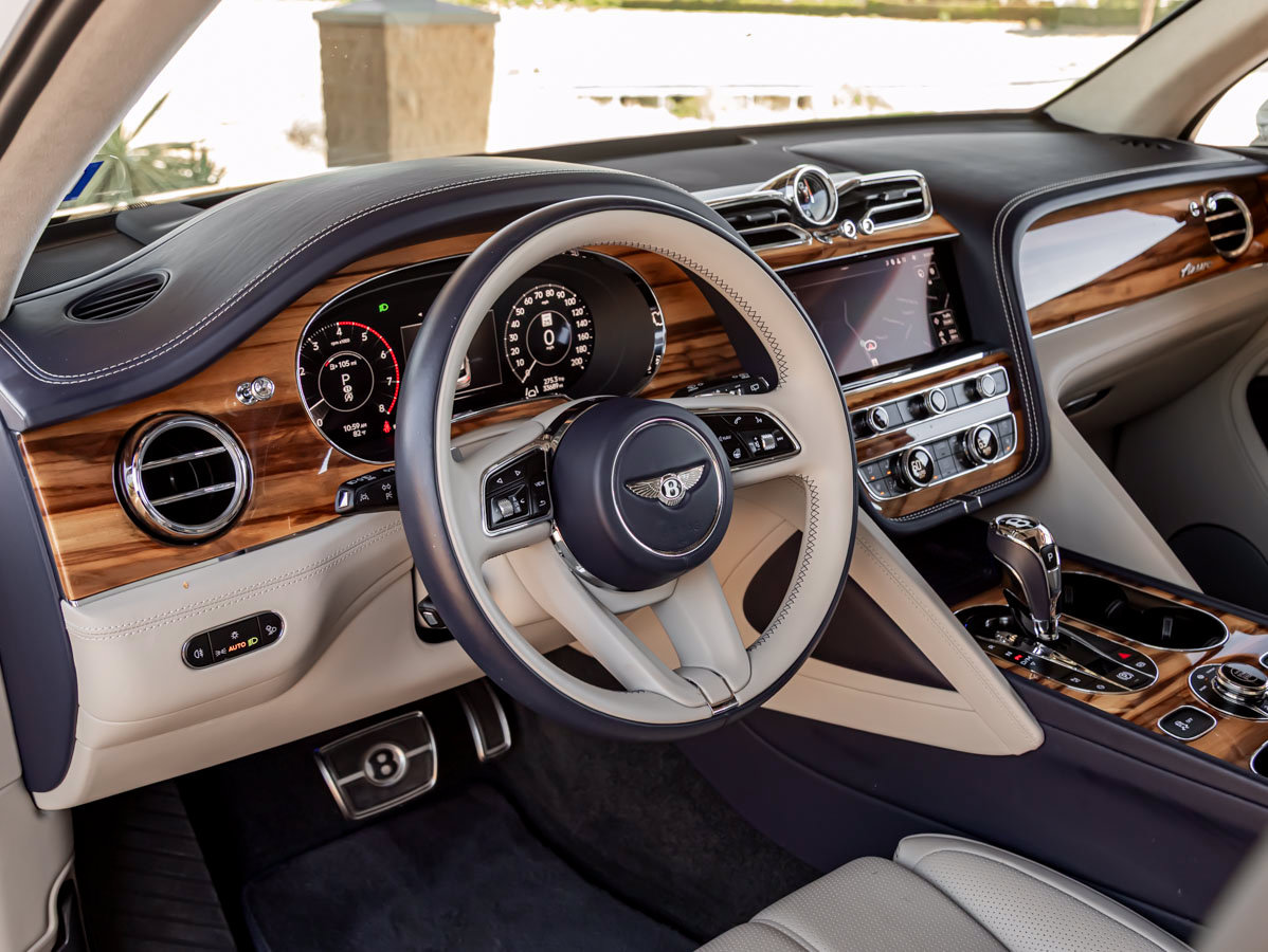 Certified 2024 Bentley Bentayga AWD/4WD image 19