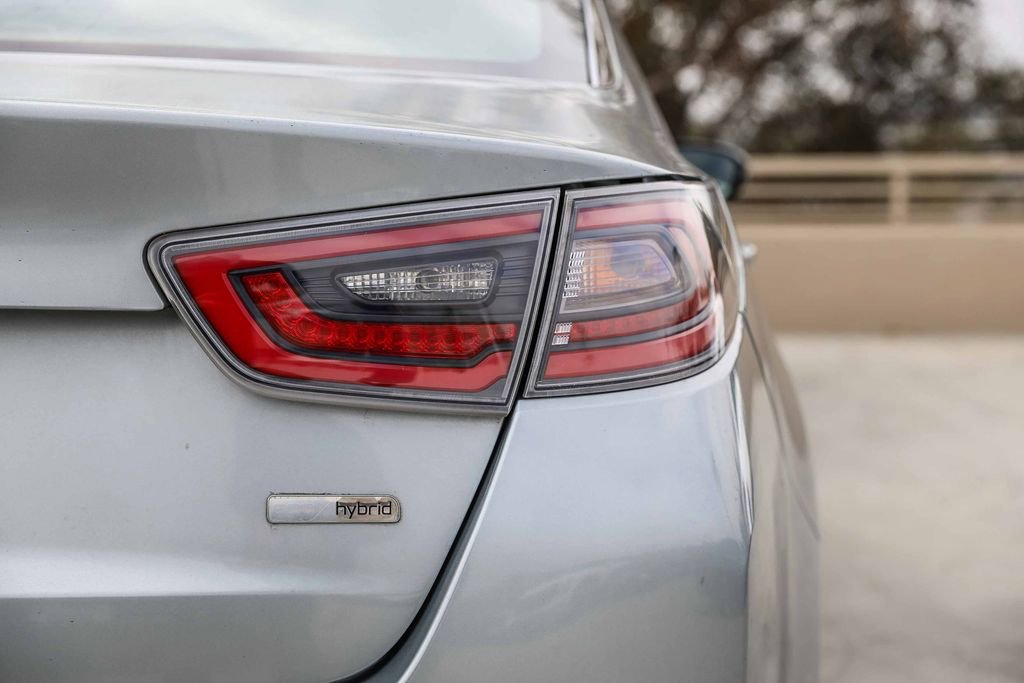 Used 2014 Kia Optima LX w/ Hybrid Convenience Package image 4