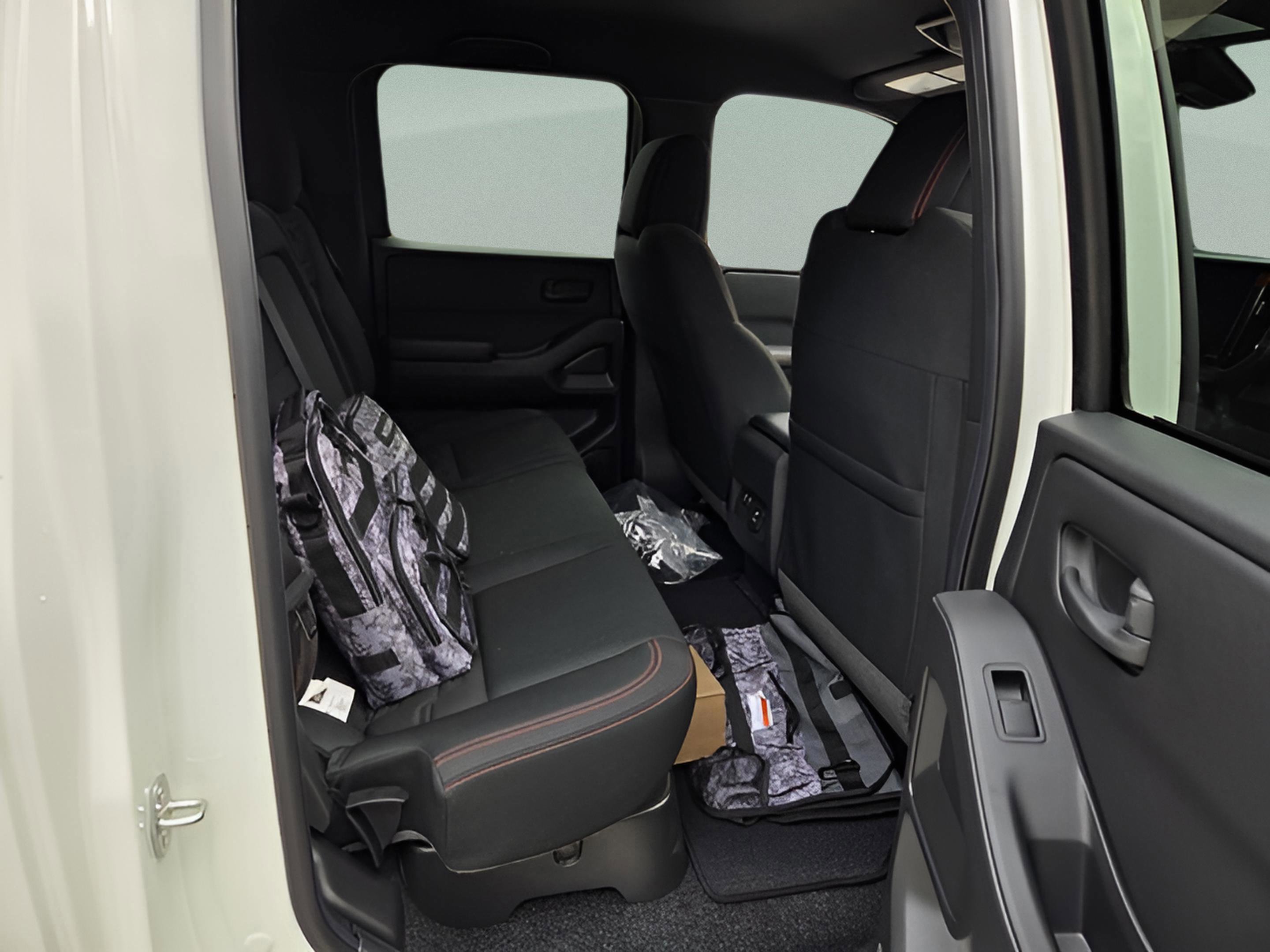 New 2026 Nissan Frontier PRO-4X w/ Pro-4x Convenience Package AWD/4WD image 30
