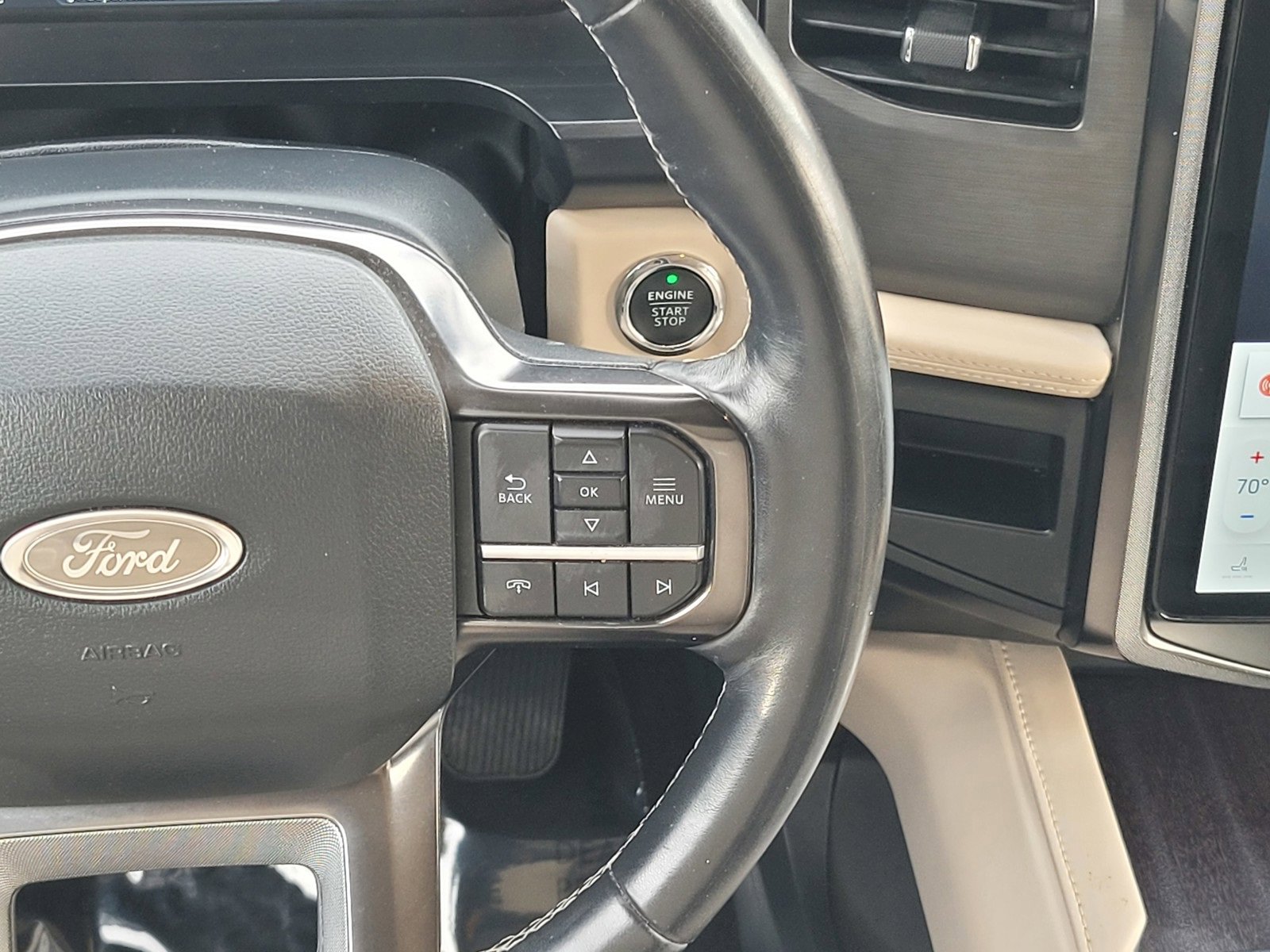 Used 2023 Ford Expedition Max Platinum image 14