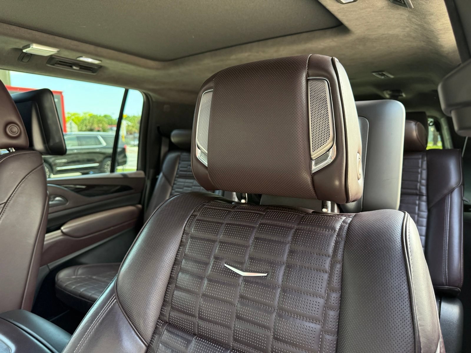 Used 2022 Cadillac Escalade ESV Sport Platinum AWD/4WD image 16