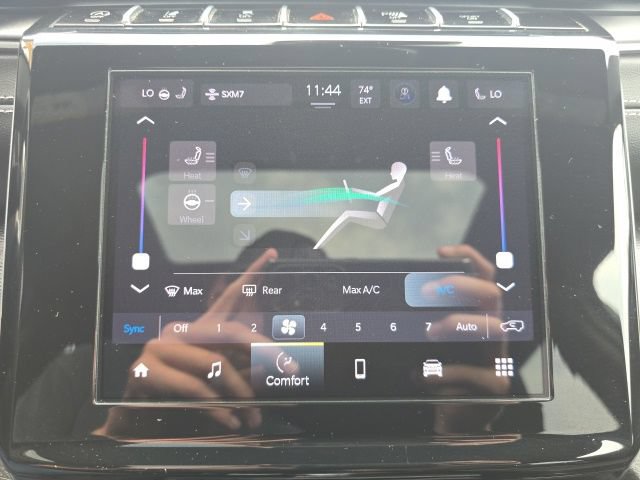 Certified 2024 Jeep Grand Cherokee Altitude AWD/4WD image 21