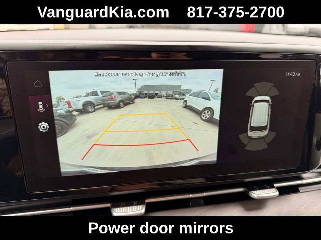 Used 2024 Kia Carnival EX image 22