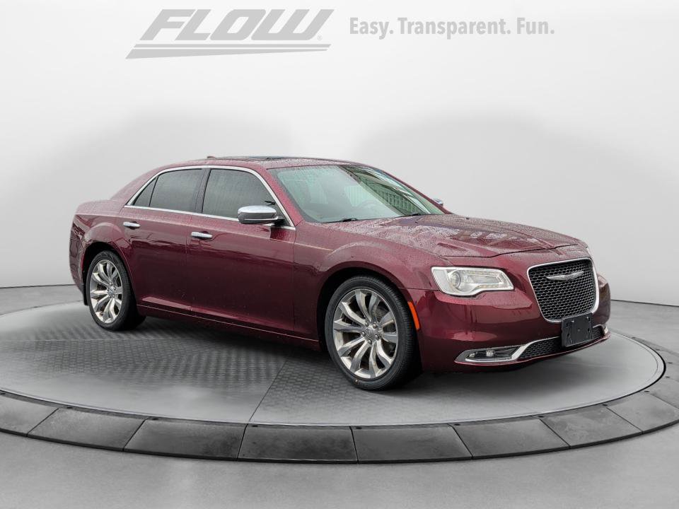 Used 2017 Chrysler 300 C RWD image 1