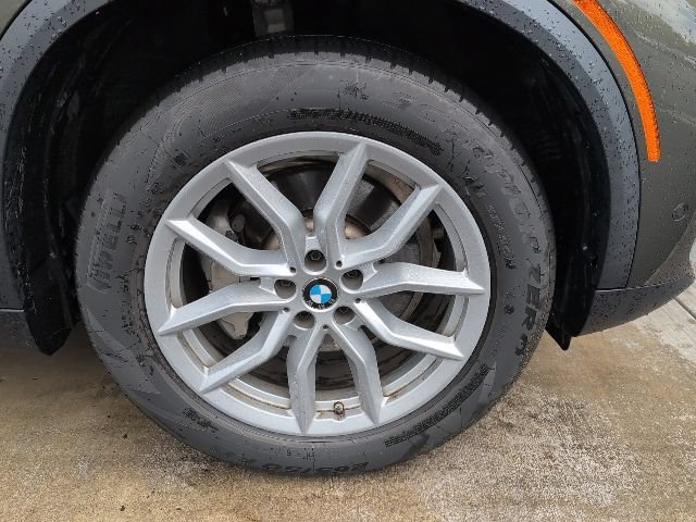Used 2021 BMW X5 xDrive40i w/ Executive Package 2 AWD/4WD image 5
