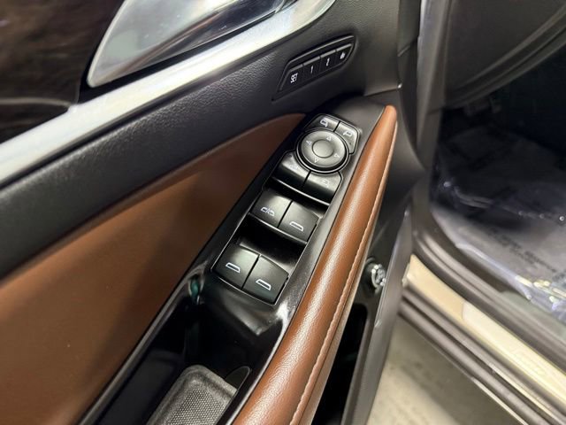 Used 2018 Buick Enclave Avenir w/ Avenir Technology Package FWD image 14