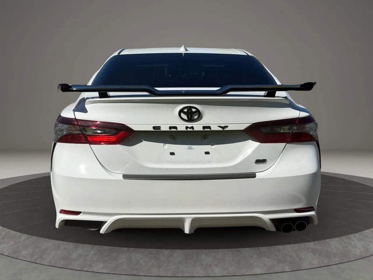 Used 2024 Toyota Camry SE w/ Convenience Package image 20