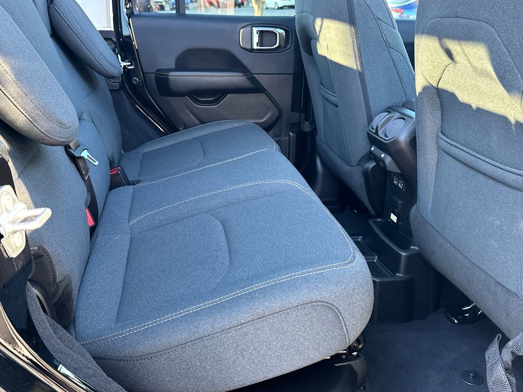 Used 2025 Jeep Wrangler Unlimited Sahara w/ Safety Group image 12