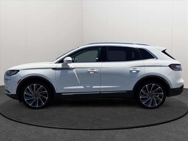 Used 2022 Lincoln Nautilus Reserve w/ Equipment Group 201A AWD/4WD image 2