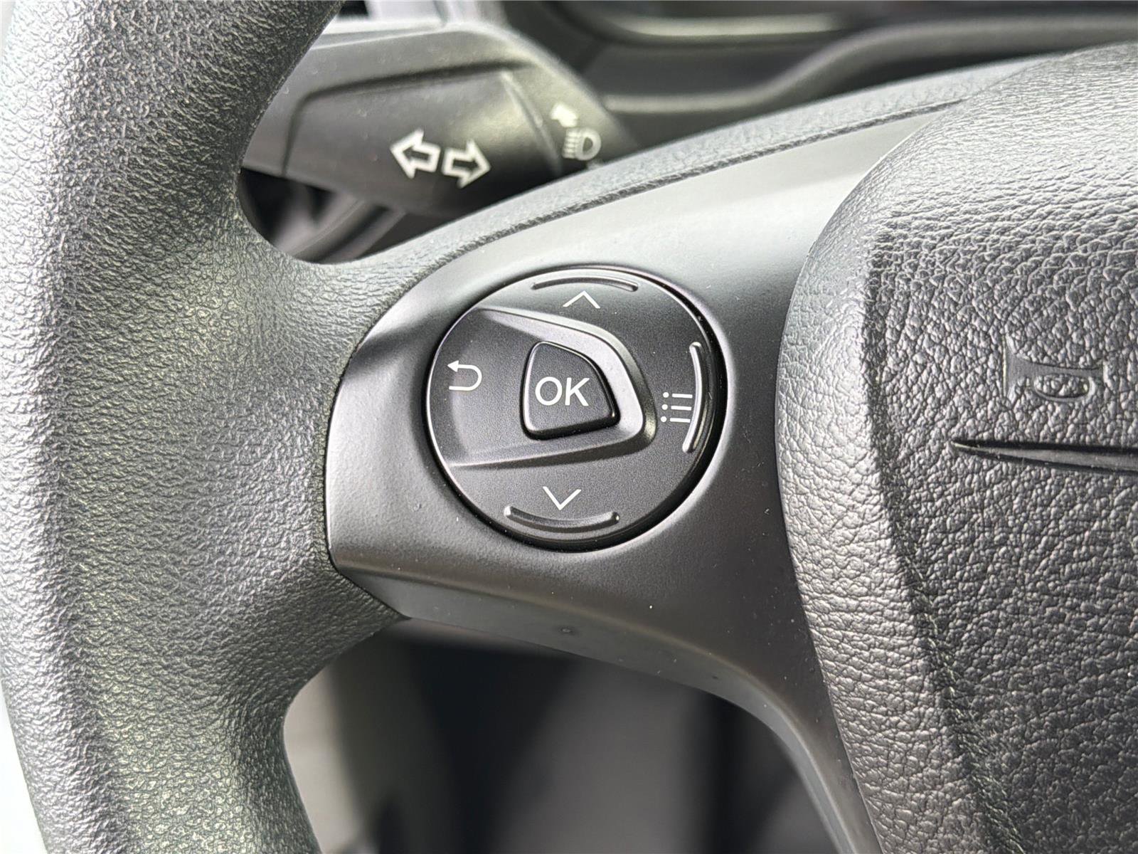 Used 2023 Ford Transit Connect XL image 18