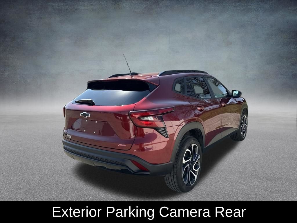 Used 2025 Chevrolet Trax RS w/ Driver Confidence Package image 6