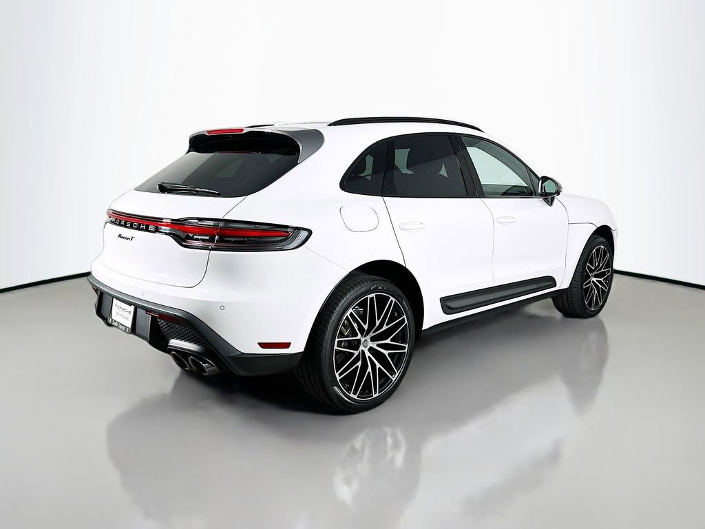 Certified 2026 Porsche Macan Turbo AWD/4WD image 9