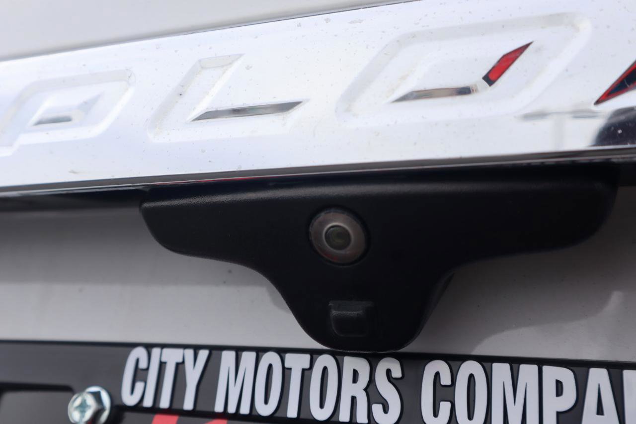 Used 2017 Ford Explorer XLT image 28