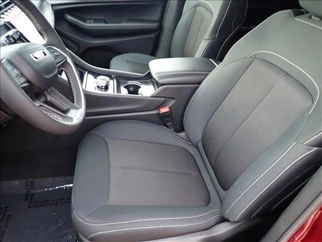 Used 2024 Jeep Grand Cherokee L Laredo image 12