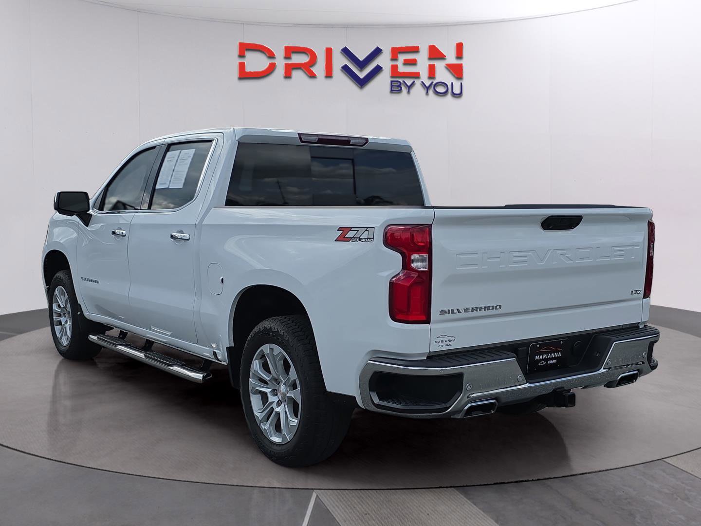 Used 2023 Chevrolet Silverado 1500 LTZ image 3