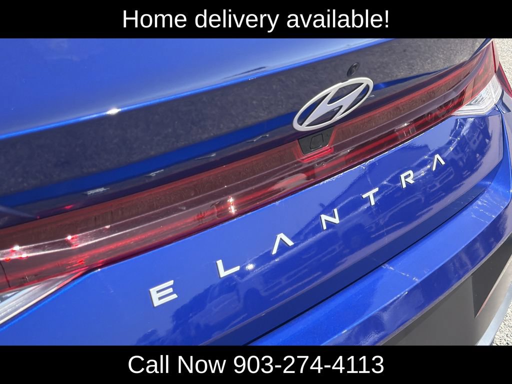 Used 2025 Hyundai Elantra SEL FWD image 8