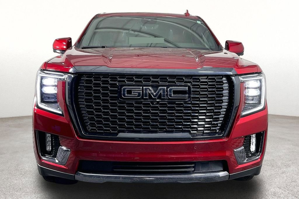Used 2023 GMC Yukon Denali Ultimate AWD/4WD image 4