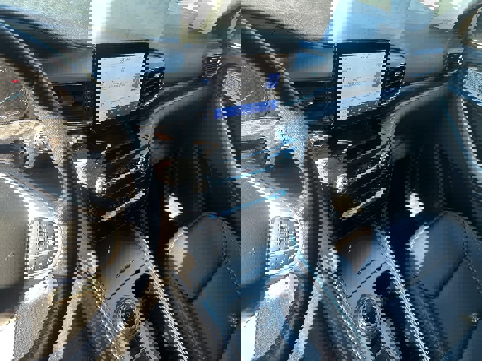 Certified 2022 Ford Explorer Limited w/ Class IV Trailer Tow Package image 12