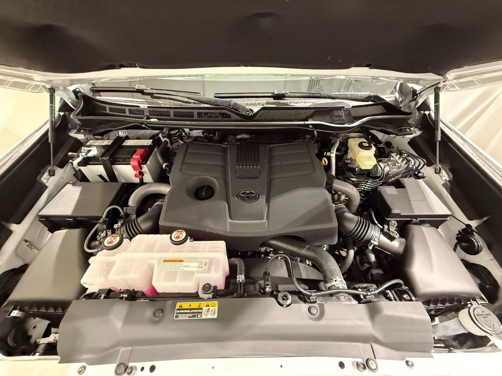 New 2026 Toyota Tundra Platinum image 9