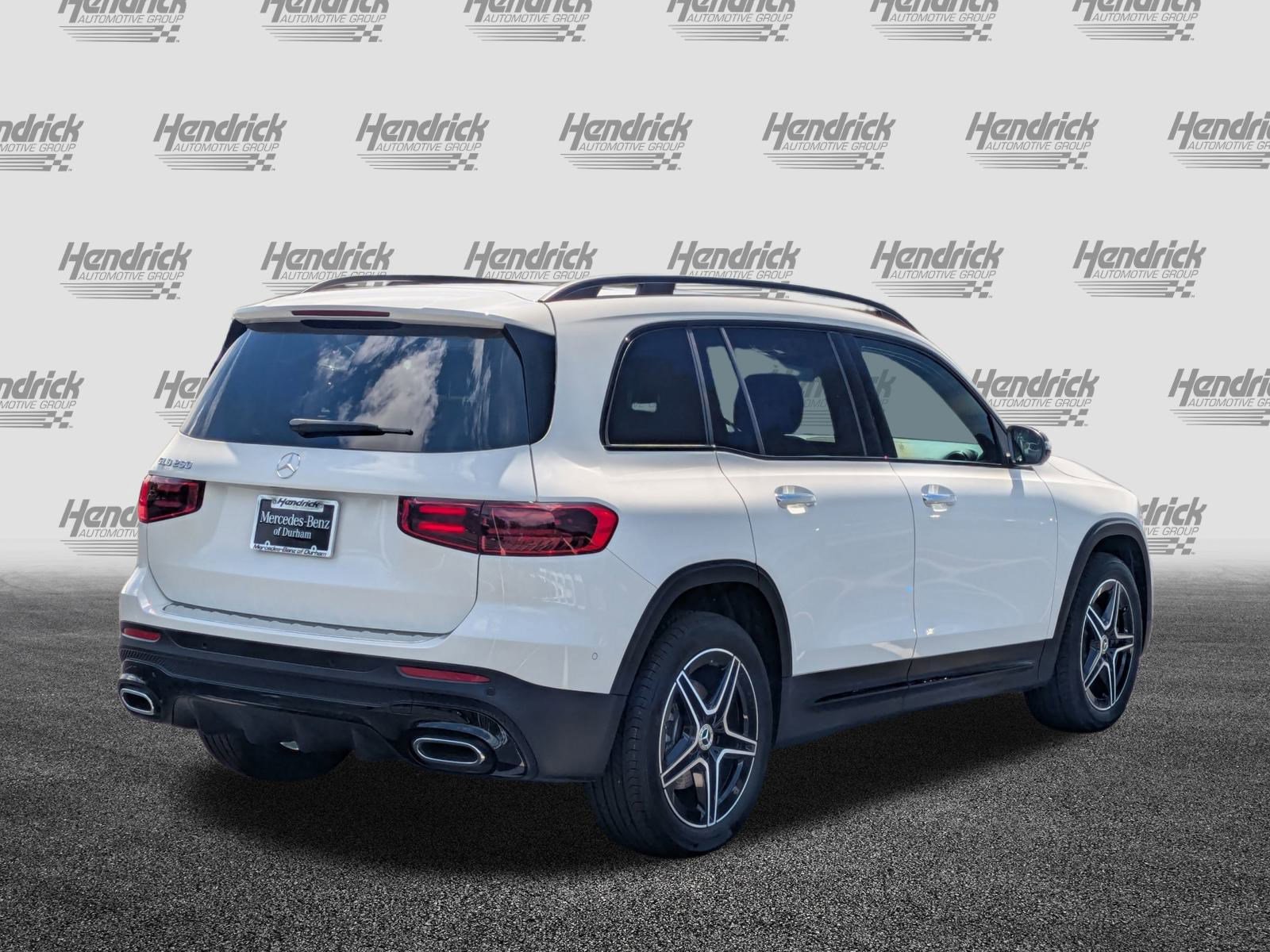 New 2026 Mercedes-Benz GLB 250 image 10