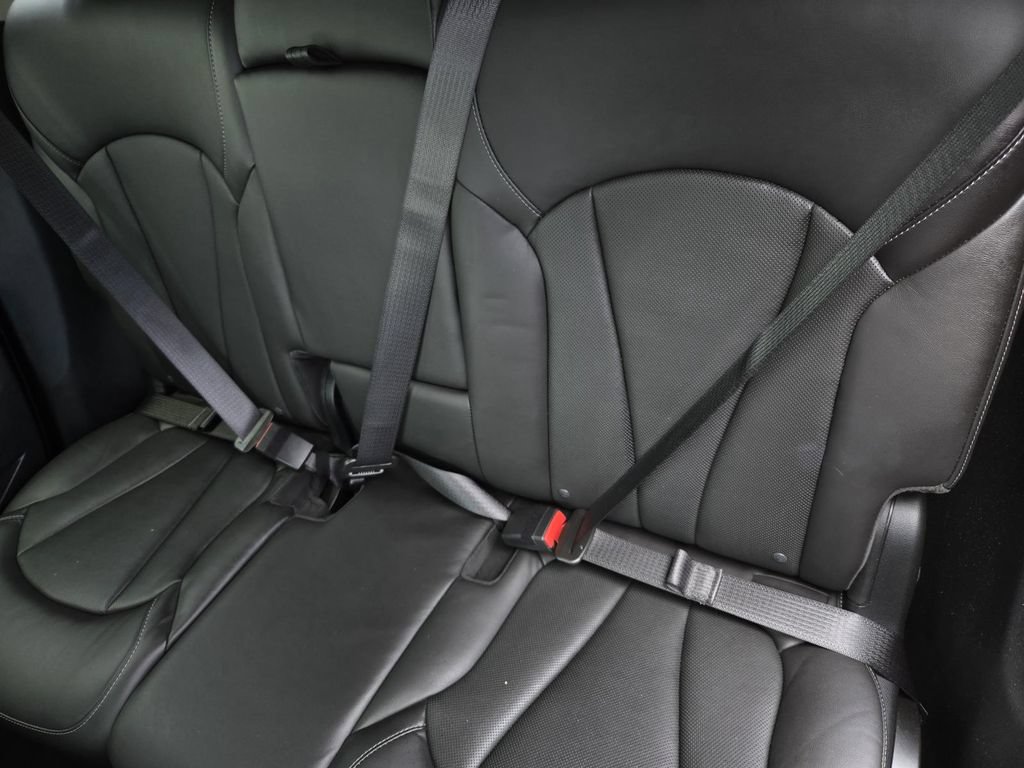 Used 2020 Buick Envision Essence FWD image 13