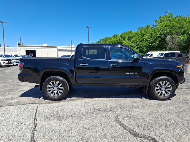 Used 2020 Toyota Tacoma Limited AWD/4WD image 12