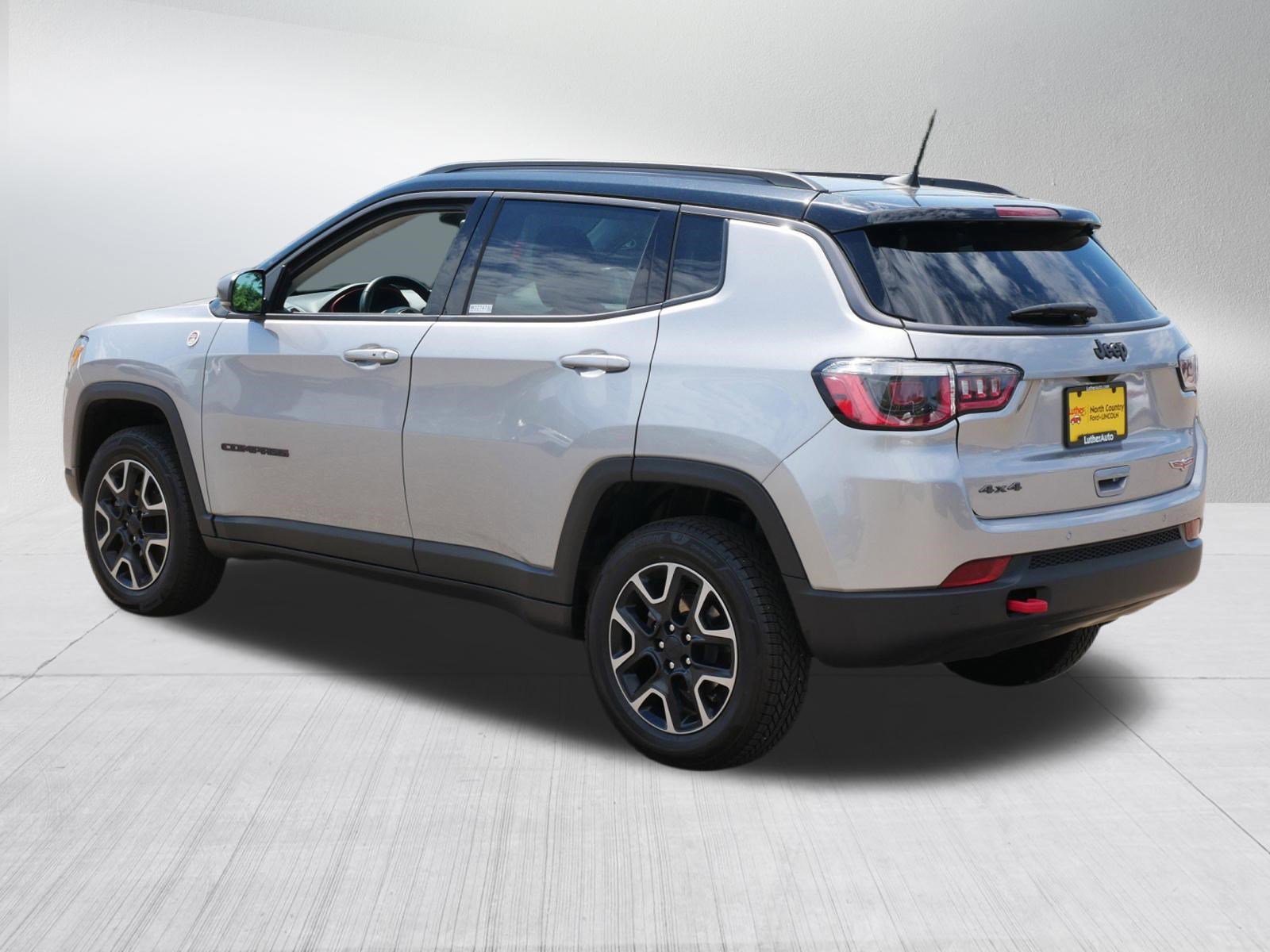 Used 2019 Jeep Compass Trailhawk w/ Safety & Security Group AWD/4WD image 5