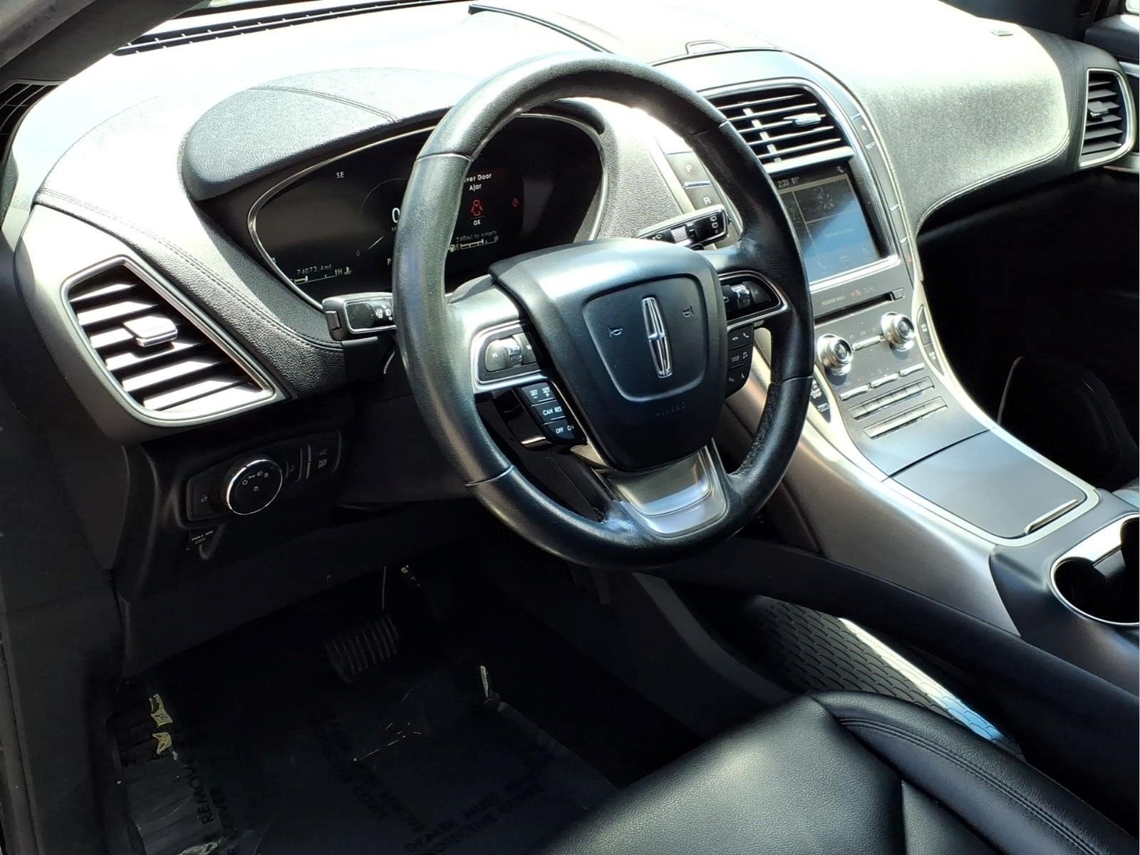 Used 2019 Lincoln Nautilus Premier AWD/4WD image 17