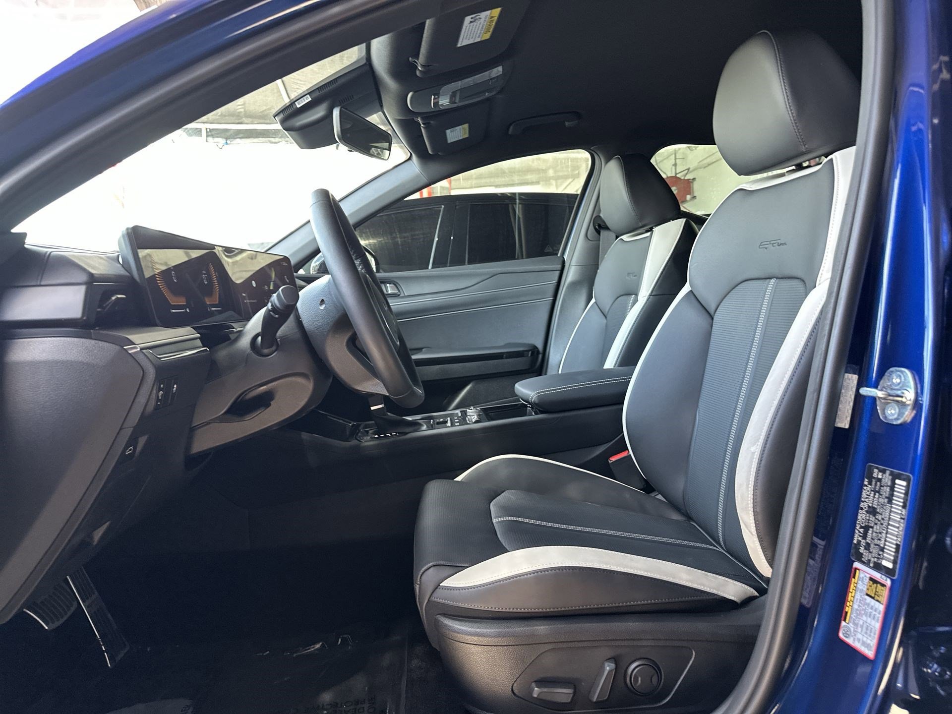 Used 2025 Kia K5 GT-Line image 13