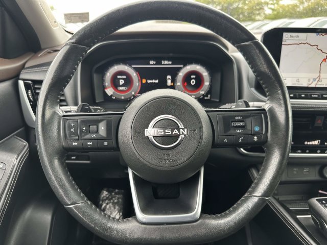 Used 2023 Nissan Rogue Platinum AWD/4WD image 24
