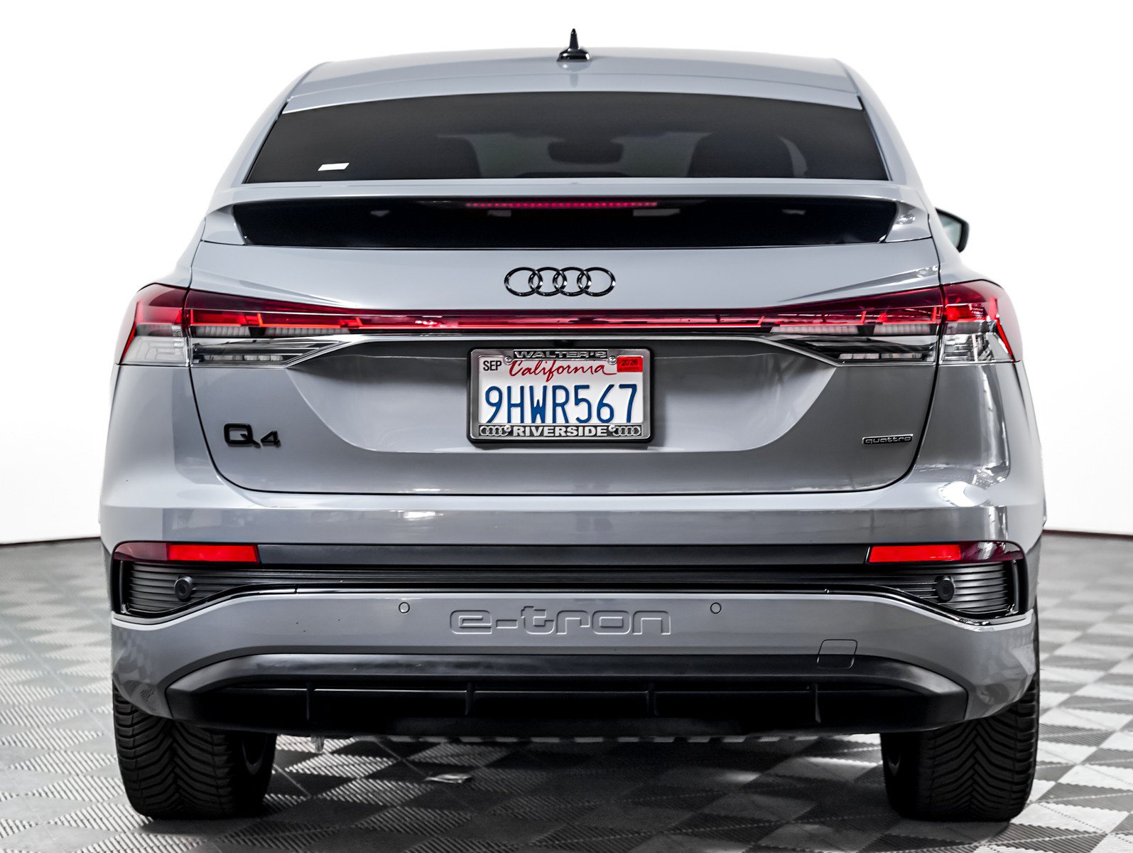 Used 2023 Audi Q4 e-tron Premium Plus w/ Premium Plus AWD/4WD image 7