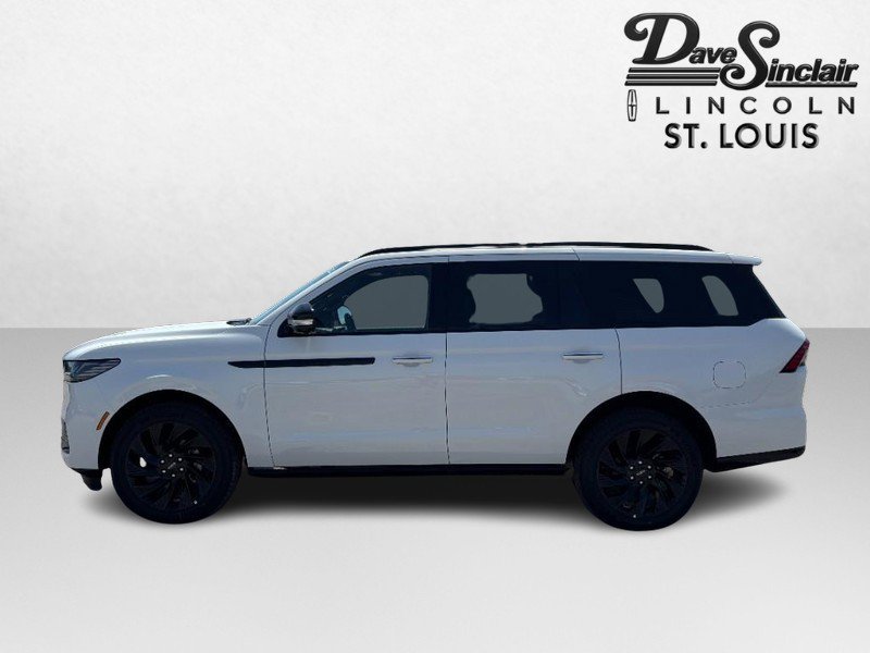 New 2026 Lincoln Navigator Reserve AWD/4WD image 6