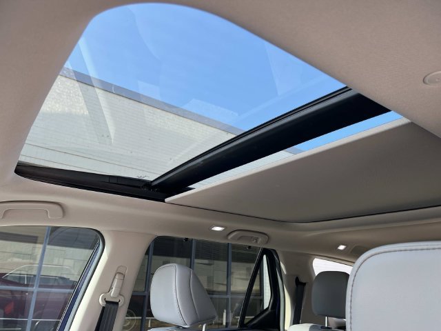 Certified 2025 Honda Pilot Touring image 15