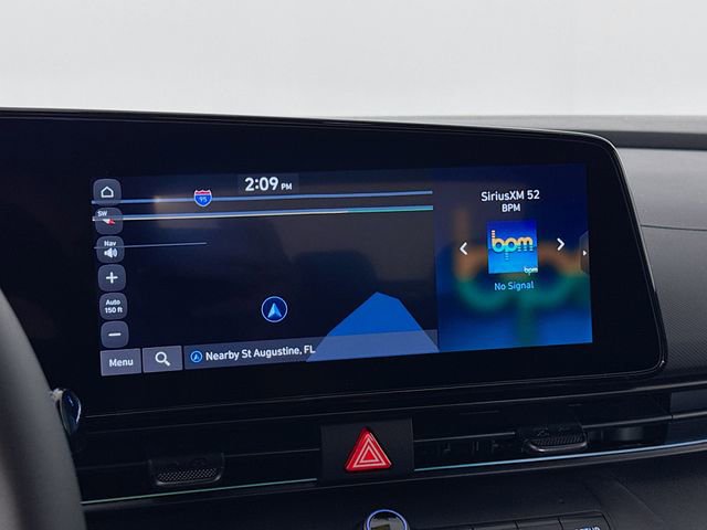 New 2025 Hyundai Elantra SEL image 19