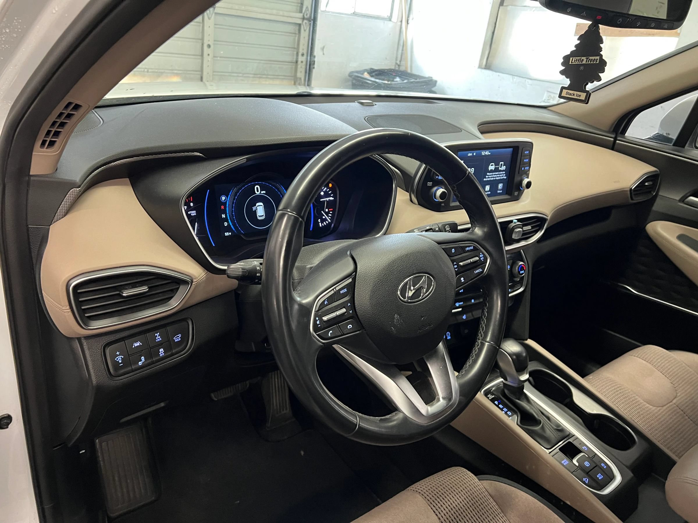 Used 2019 Hyundai Santa Fe SEL AWD/4WD image 13