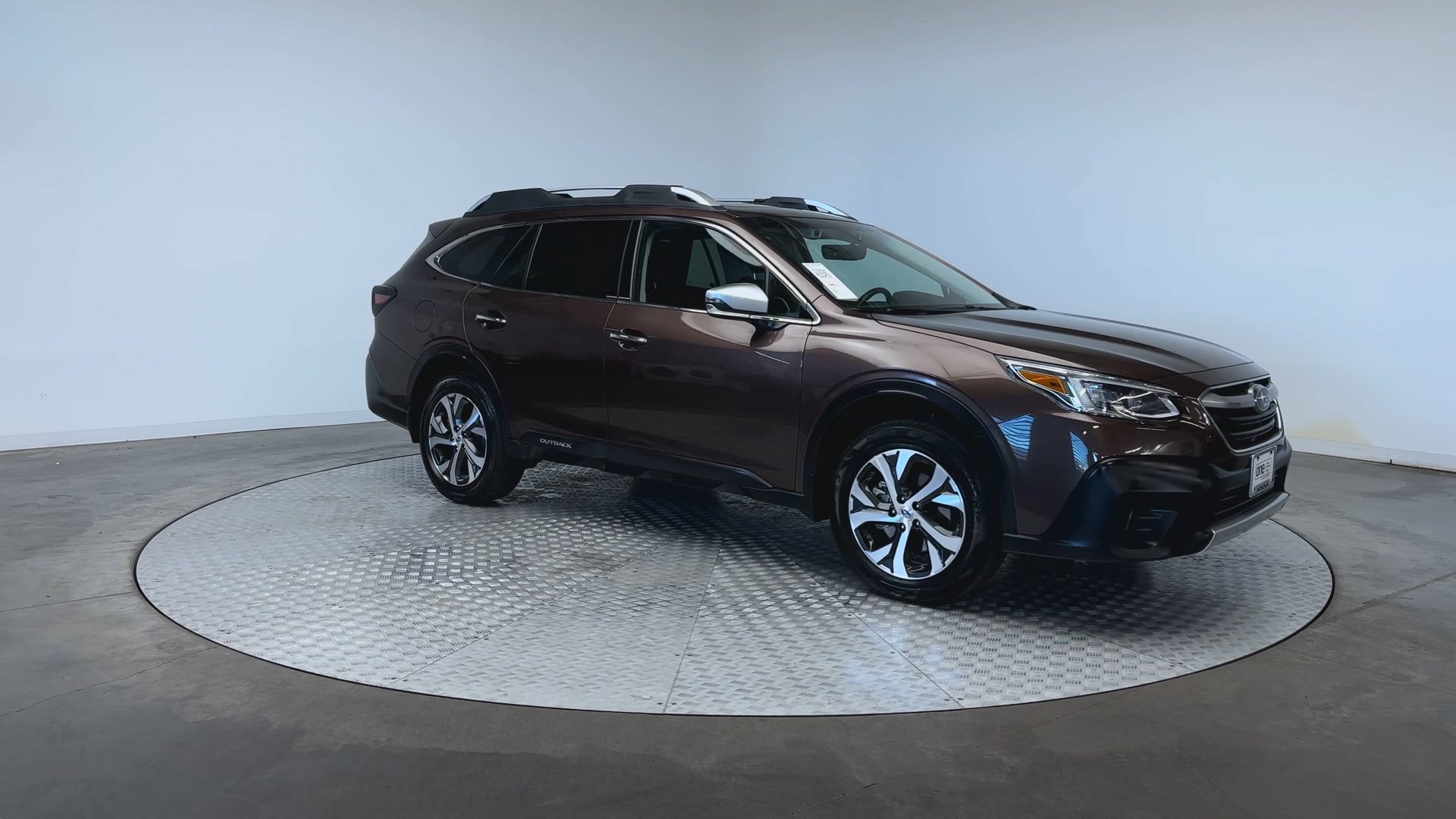Used 2021 Subaru Outback Touring XT AWD/4WD image 2